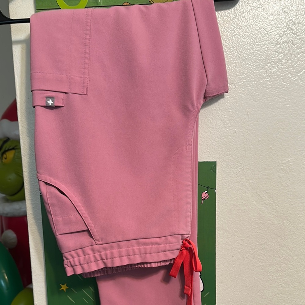 Preowned Chalk pink small/ medium petite